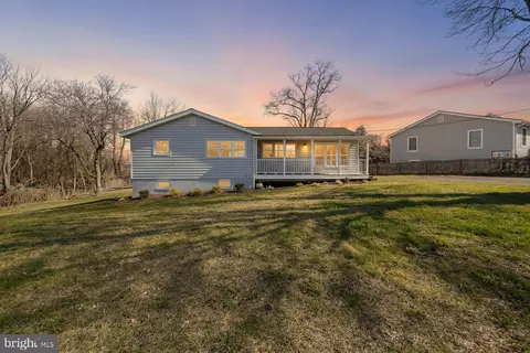 1546 Ridgely Dr, Edgewater, MD 21037