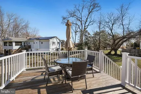 Exterior - 1546 Ridgely Dr, Edgewater, MD 21037 photo 5 of 11