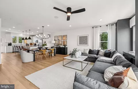 418 Planetree Ln, Laurel, MD 20724 photo 10