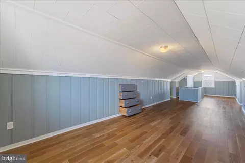 Entry Way - 168 Meadow Rd, Pasadena, MD 21122 photo 4 of 4