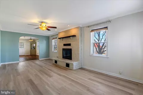 Living - 168 Meadow Rd, Pasadena, MD 21122 photo 1 of 2