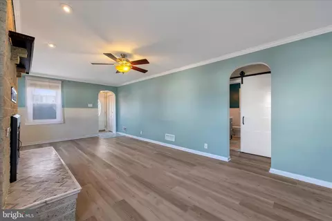 Living - 168 Meadow Rd, Pasadena, MD 21122 photo 2 of 2