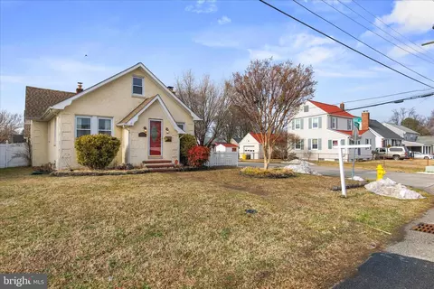 168 Meadow Rd, Pasadena, MD 21122