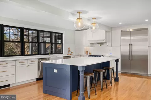 Kitchen - 1138 Mayo Rd, Edgewater, MD 21037 photo 5 of 10