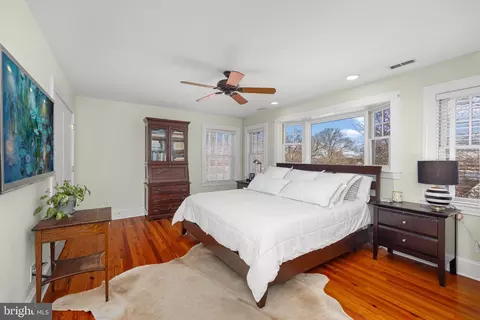 Bedroom - 1138 Mayo Rd, Edgewater, MD 21037 photo 1 of 8