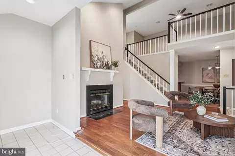 2704 Summerview Way #302, Annapolis, MD 21401