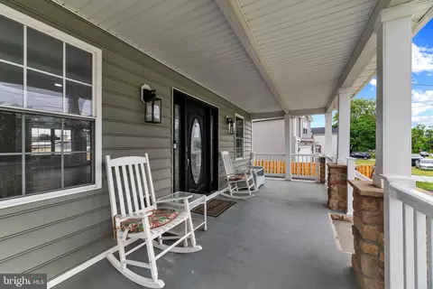 Exterior - 8424 Smallwood Ct, Pasadena, MD 21122 photo 2 of 3