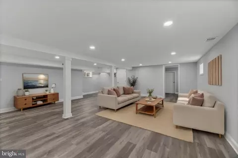 Living - 8424 Smallwood Ct, Pasadena, MD 21122 photo 4 of 4
