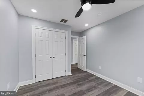 Entry Way - 8424 Smallwood Ct, Pasadena, MD 21122 photo 4 of 4
