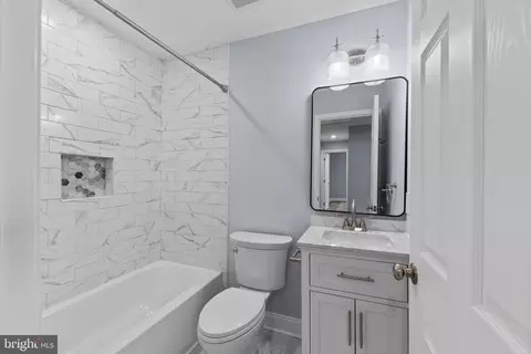 Bath - 8424 Smallwood Ct, Pasadena, MD 21122 photo 4 of 5