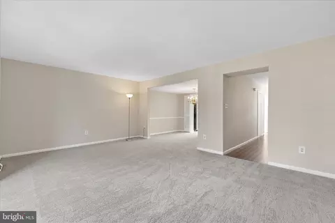 Living - 1254 Masters Dr, Arnold, MD 21012 photo 3 of 6