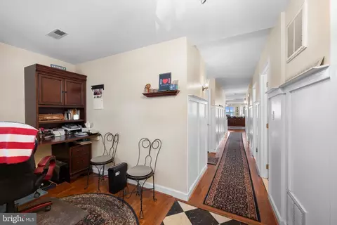 Entry Way - 3685 1st Ave, Edgewater, MD 21037 photo 1 of 3