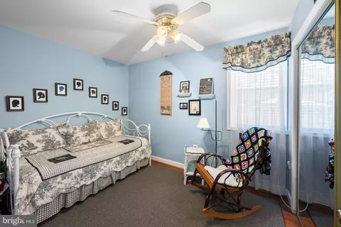 Bedroom - 3685 1st Ave, Edgewater, MD 21037 photo 1 of 3