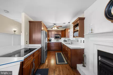 Kitchen - 3685 1st Ave, Edgewater, MD 21037 photo 1 of 2