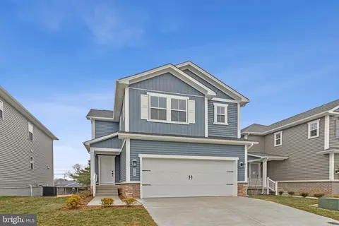 5725 Howard Dr, Glen Burnie, MD 21061