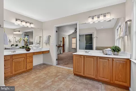 Bath - 3509 Marthas Vineyard Way, Edgewater, MD 21037 photo 4 of 5