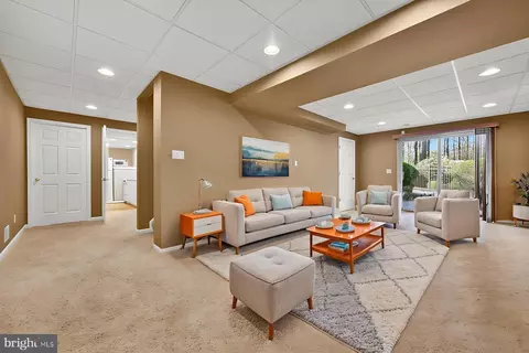 Living - 3509 Marthas Vineyard Way, Edgewater, MD 21037 photo 5 of 7