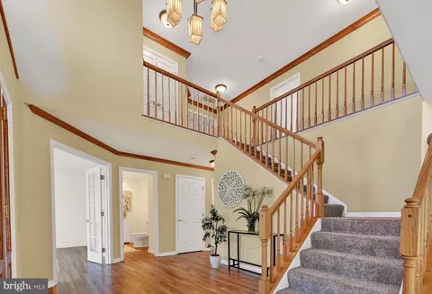 Entry Way - 3509 Marthas Vineyard Way, Edgewater, MD 21037 photo 4 of 7