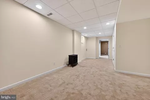 Entry Way - 3509 Marthas Vineyard Way, Edgewater, MD 21037 photo 6 of 7