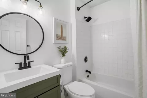 7800 Titan Ct, Pasadena, MD 21122 photo 25