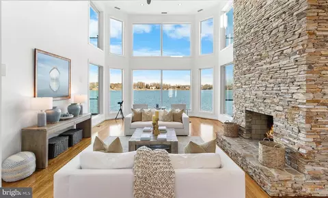 610 S River Landing Rd, Edgewater, MD 21037