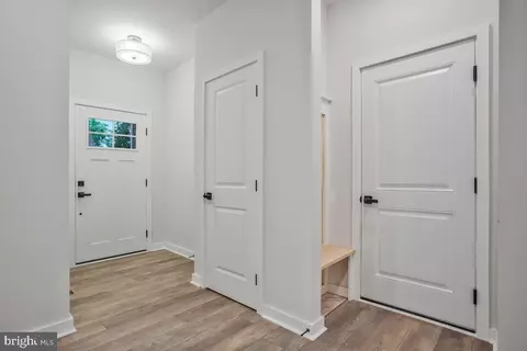 Entry Way - 1209 Johnson Dr, Shady Side, MD 20764 photo 6 of 12