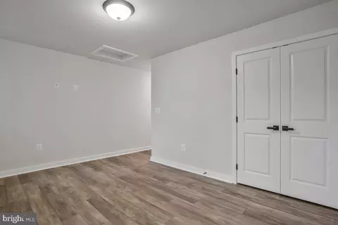 Entry Way - 1209 Johnson Dr, Shady Side, MD 20764 photo 10 of 12