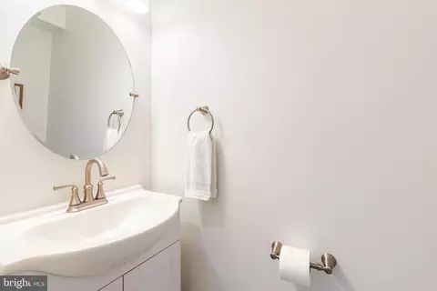 Bath - 3436 Marble Arch Dr, Pasadena, MD 21122 photo 1 of 2