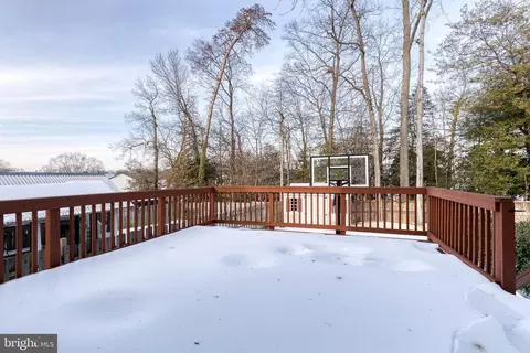 Exterior - 3436 Marble Arch Dr, Pasadena, MD 21122 photo 5 of 7