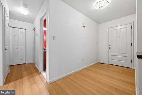 Entry Way - 143 E A E Lake Dr, Annapolis, MD 21403 photo 2 of 2