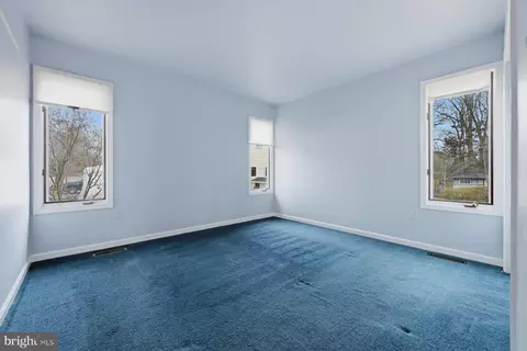 Bedroom - 143 E A E Lake Dr, Annapolis, MD 21403 photo 4 of 5