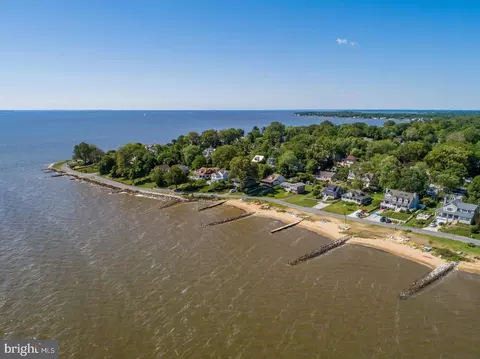 View/Area - 143 E A E Lake Dr, Annapolis, MD 21403 photo 8 of 20