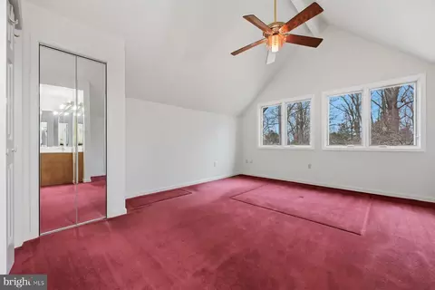 Bedroom - 143 E A E Lake Dr, Annapolis, MD 21403 photo 1 of 5