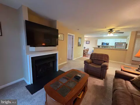 2015 Gov Thomas Bladen Way #204, Annapolis, MD 21401