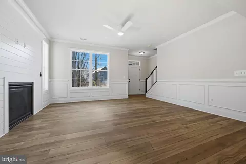 Living - 3583 Edgemont St, Edgewater, MD 21037 photo 1 of 3