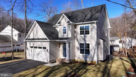 Exterior - 3583 Edgemont St, Edgewater, MD 21037 photo 3 of 3