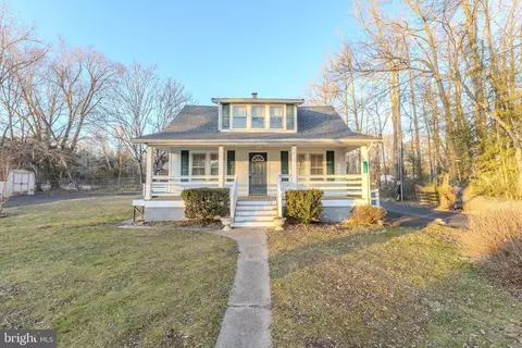 1168 Marlboro Rd, Lothian, MD 20711