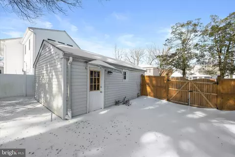 Exterior - 1443 Rehling Dr, Edgewater, MD 21037 photo 5 of 8