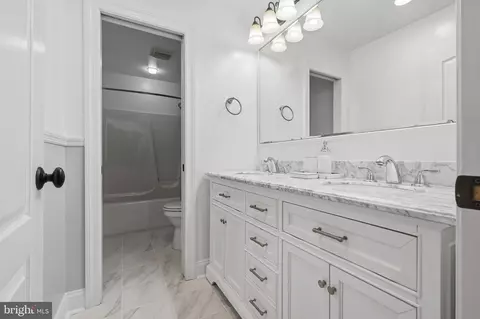 Bath - 2123 Beach, Pasadena, MD 21122 photo 2 of 3
