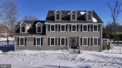 Exterior - 2123 Beach, Pasadena, MD 21122 photo 1 of 5