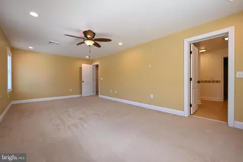 Bedroom - 2123 Beach, Pasadena, MD 21122 photo 2 of 9