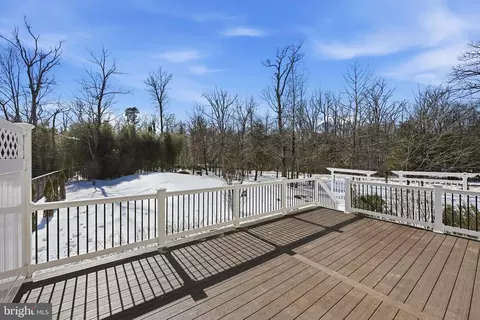 Exterior - 2123 Beach, Pasadena, MD 21122 photo 4 of 5