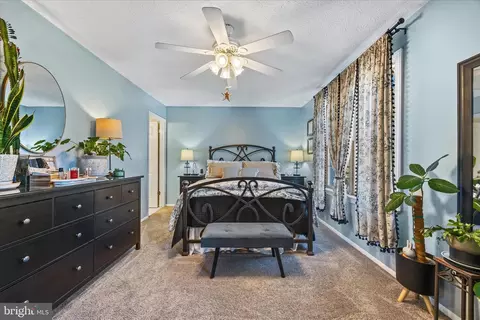 Bedroom - 7914 Leeds Dr, Pasadena, MD 21122 photo 5 of 6