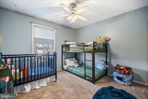 Bedroom - 7914 Leeds Dr, Pasadena, MD 21122 photo 3 of 6