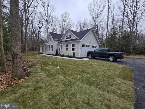 Exterior - 1340 E West Shady Side Rd, Shady Side, MD 20764 photo 9 of 10