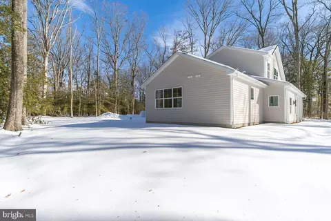 Exterior - 1340 E West Shady Side Rd, Shady Side, MD 20764 photo 6 of 10