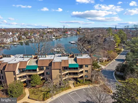 3 President Point Dr #B3, Annapolis, MD 21403