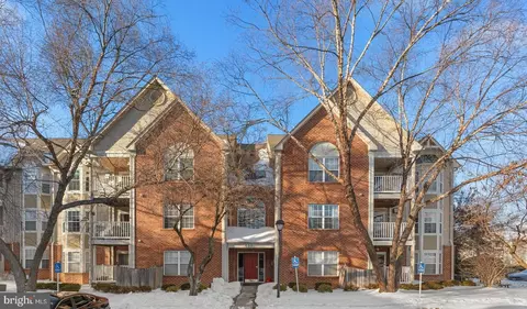 633 Admiral Dr #308, Annapolis, MD 21401
