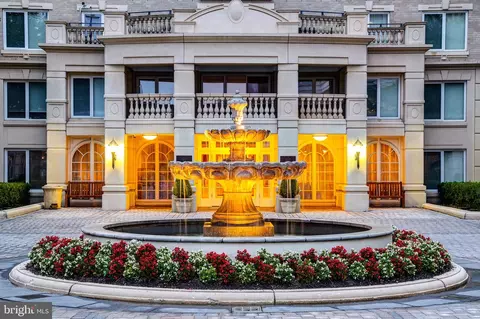 5 Park Pl #102, Annapolis, MD 21401