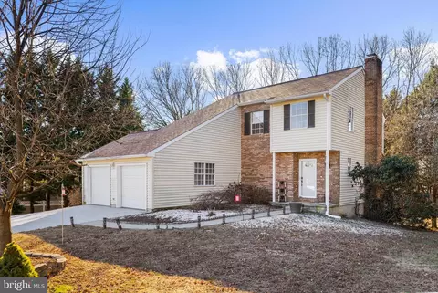 1917 Pometacom Dr, Hanover, MD 21076 photo 5